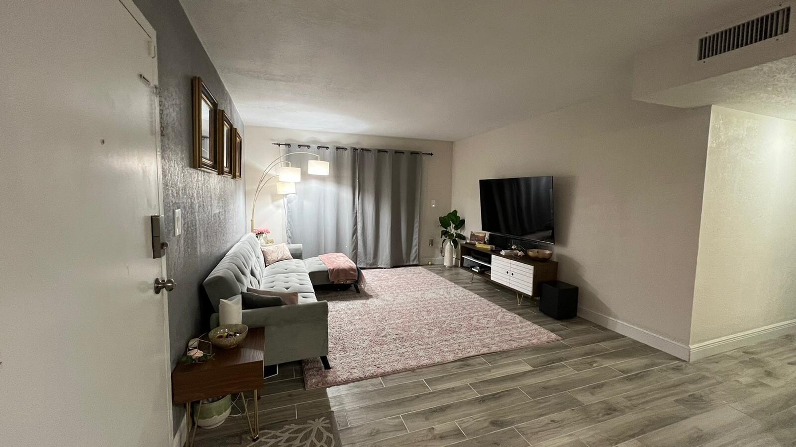 Living room - 4900 NW 79th Ave