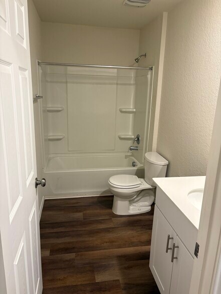 Building Photo - 13718 Crossbow Rdg