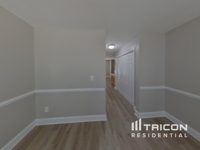 Building Photo - 20 Melrose Ct