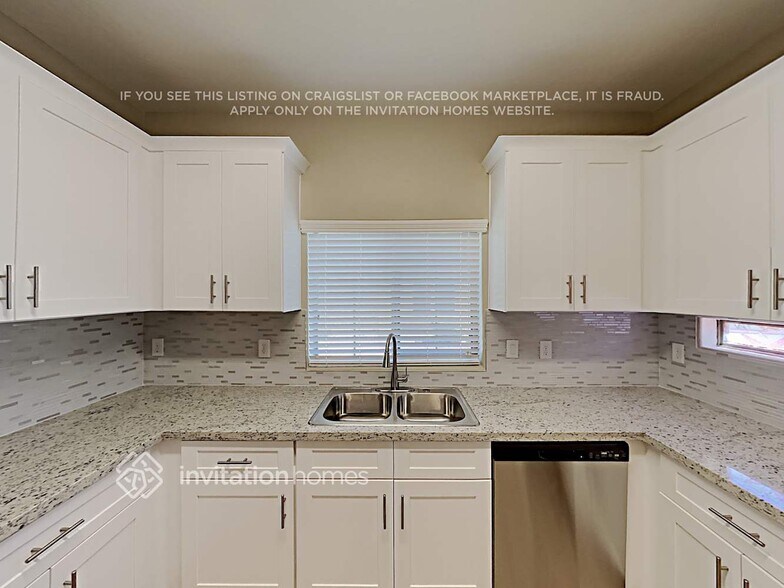 Building Photo - 17696 W Langer Ln