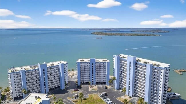 Building Photo - 15021 Punta Rassa Rd