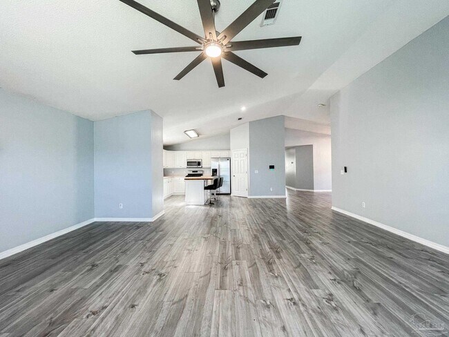 Building Photo - 209 Staysail St