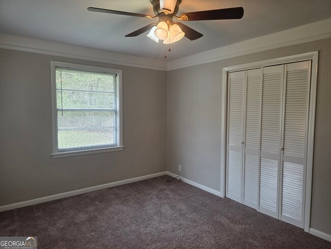 Building Photo - 583 Mill Pond Rd