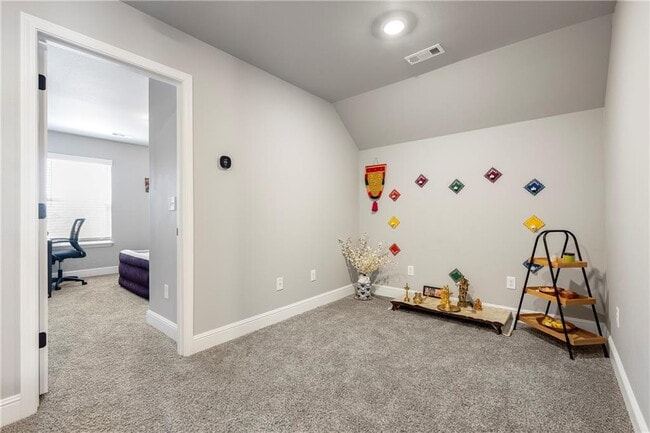 Building Photo - 2041 Tallgrass Ter