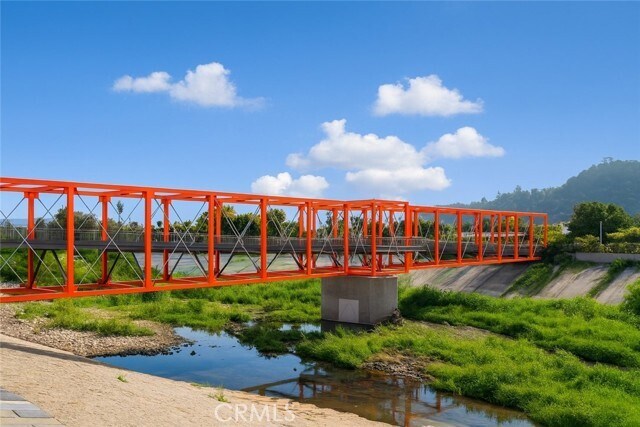 Building Photo - 2700 E Chaucer St