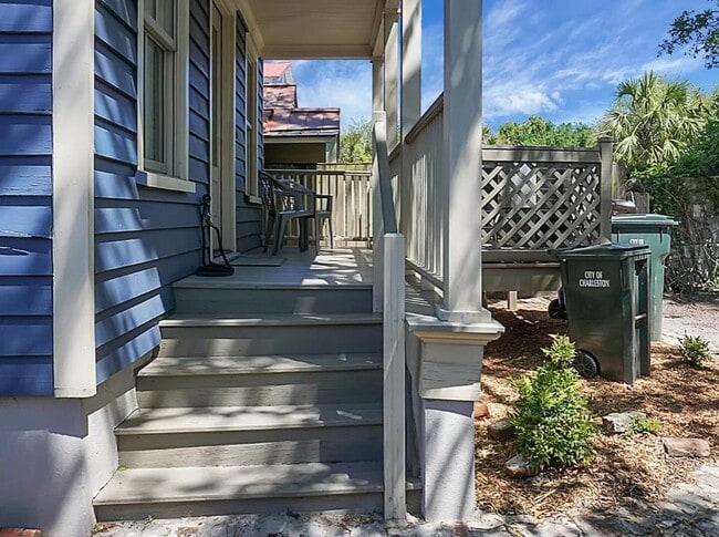 Building Photo - 29 Kennedy St