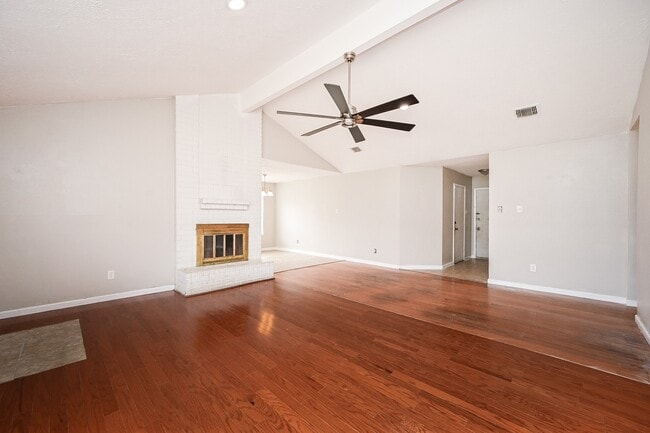 Building Photo - 1114 Blue Diamond Dr