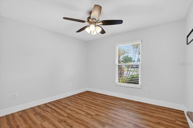 Building Photo - 4230 Shady Oaks Ct