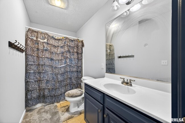 Building Photo - 2314 W Kenfield Ct