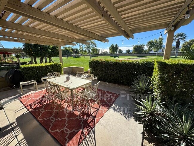 Building Photo - 77739 Woodhaven Dr S