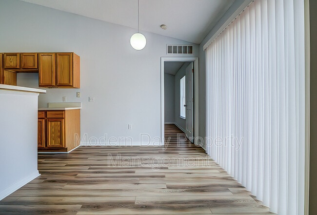 Building Photo - 3059 Magellan Ave