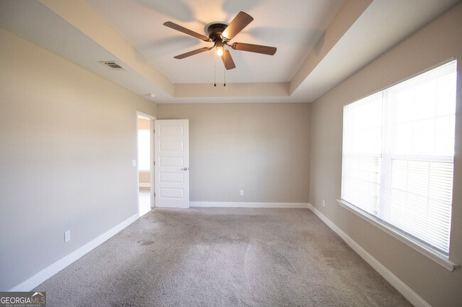 Building Photo - 7051 White Pine Ave