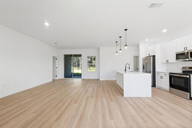 Building Photo - 3995 SW 134th St