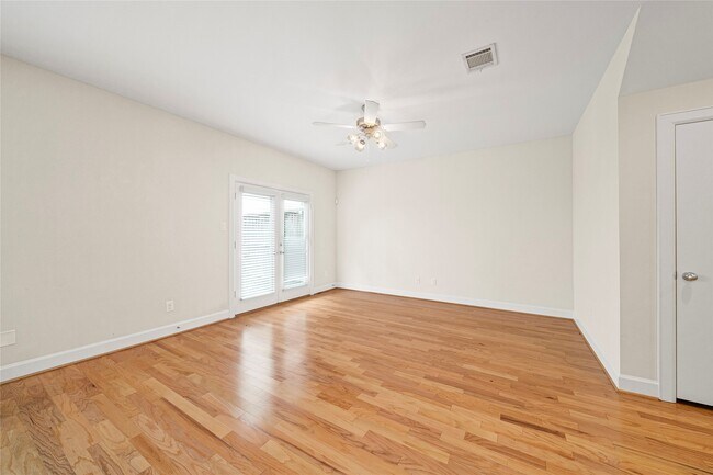 Building Photo - 3726 Main Poplar Dr