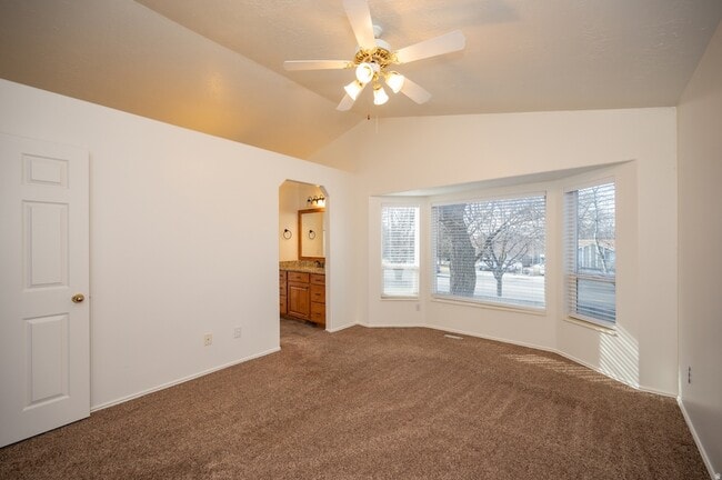 Building Photo - 8004 Old Barn Dr