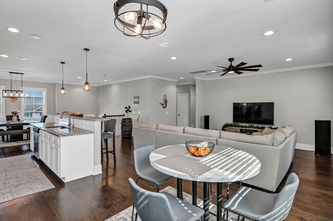 Building Photo - Lake View Living Near Lake Murray – Spacious 5BR Home w/ Boat Ramp & Docks