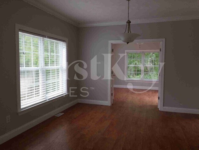 Building Photo - 1911 Chestnut Oak Ln