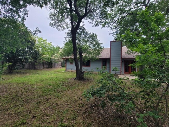 Building Photo - 501 Mountain Laurel Dr