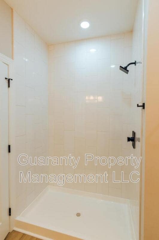 Building Photo - 99 St Matthews Rd