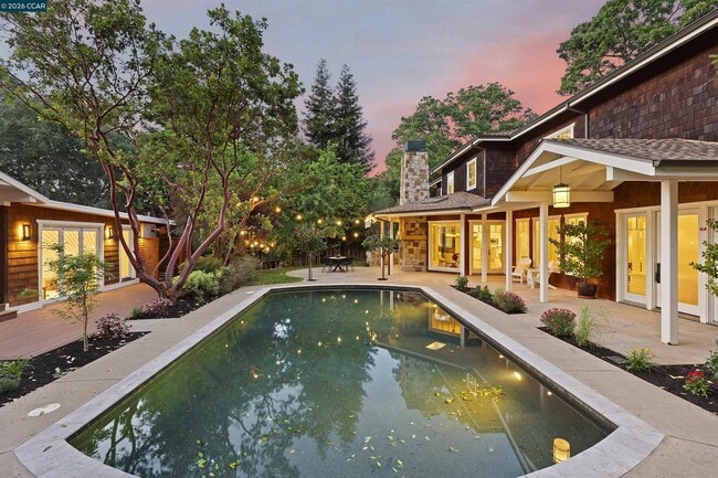 Building Photo - 1754 Reliez Valley Rd