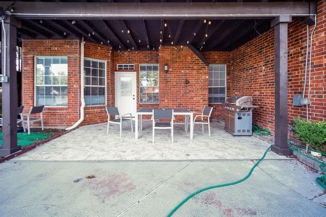 Building Photo - 5205 Panama Dr