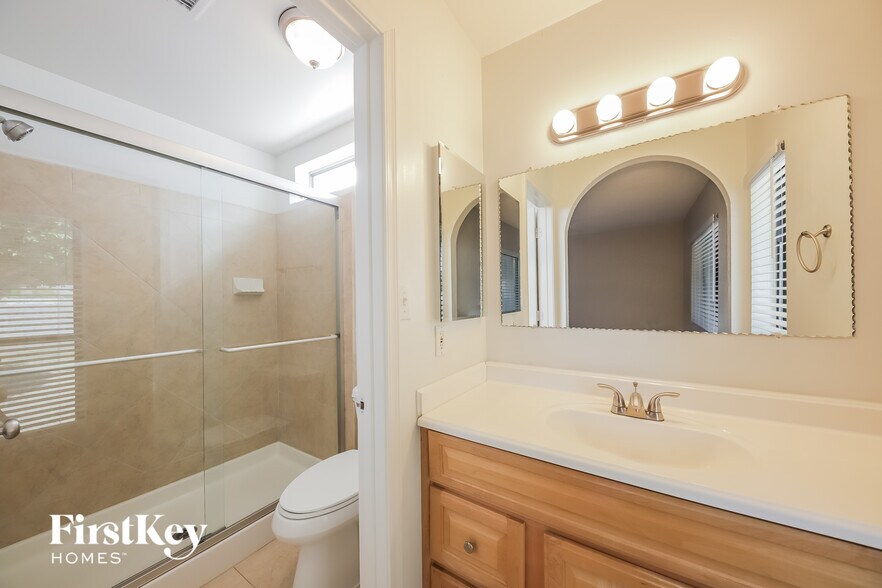 Building Photo - 16814 N 34th Ave