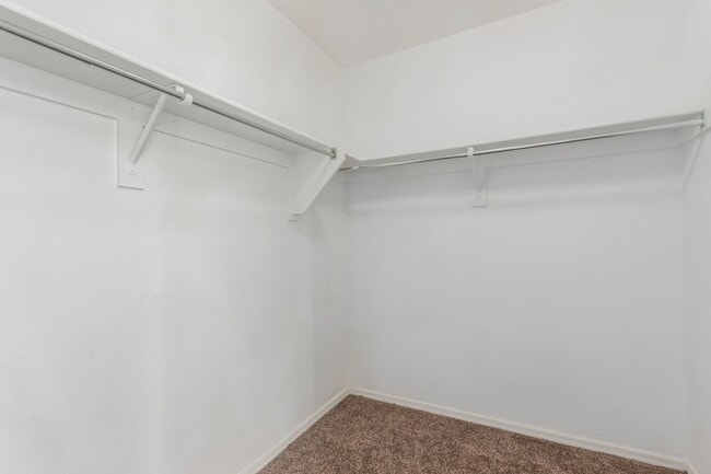 Building Photo - Welcome to Your Dream Home in Laveen Farms!