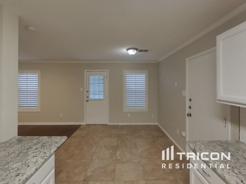Building Photo - 1700 Wildrose Dr