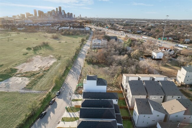 Building Photo - 4109 Hare St