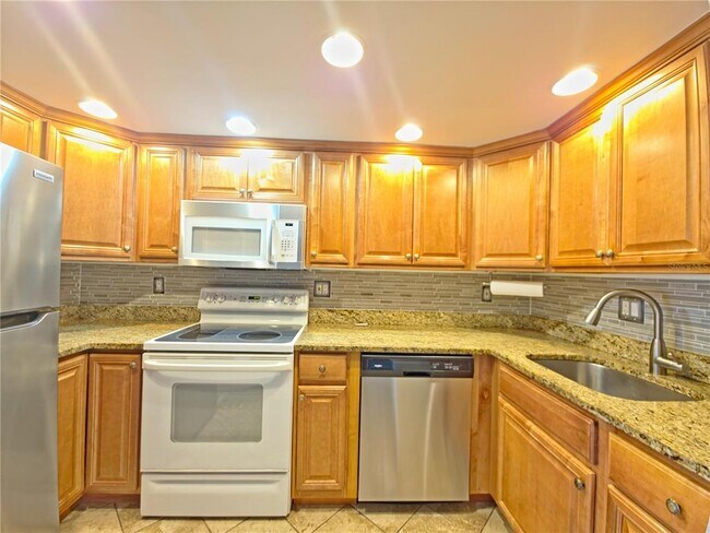 Building Photo - 503 Albee Farm Rd