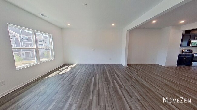 Building Photo - 828 Basswood Gln Trl