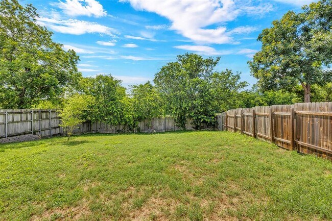Building Photo - 12312 Yarmont Way