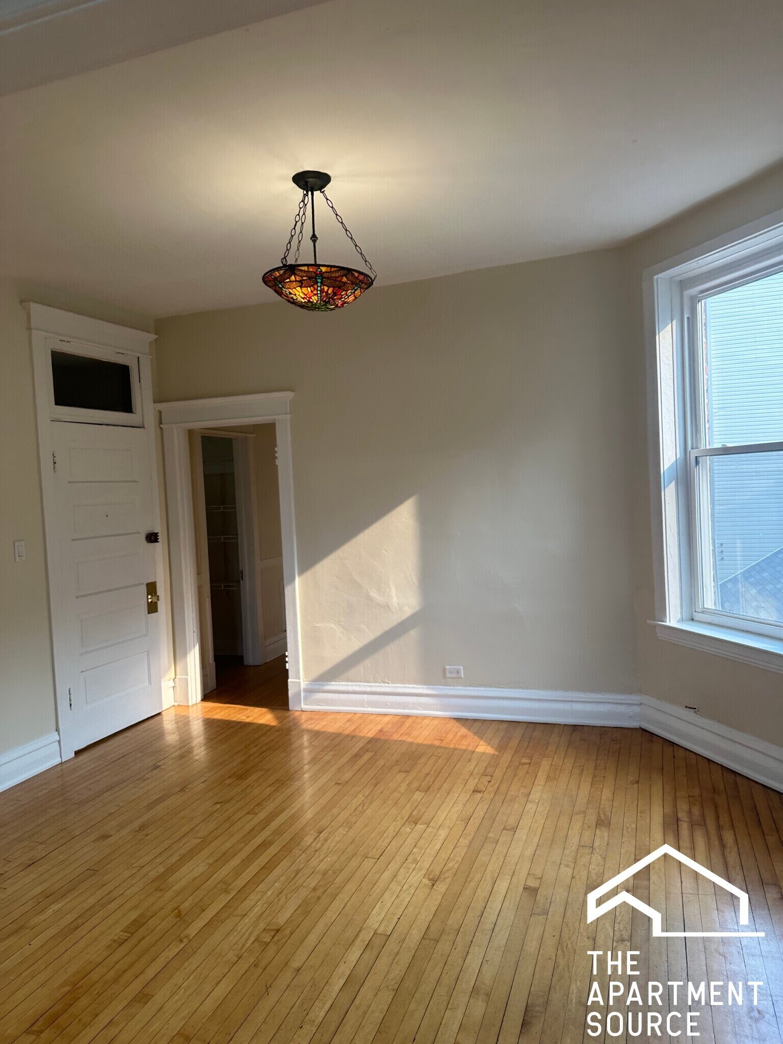 Building Photo - 2241 W 21st St