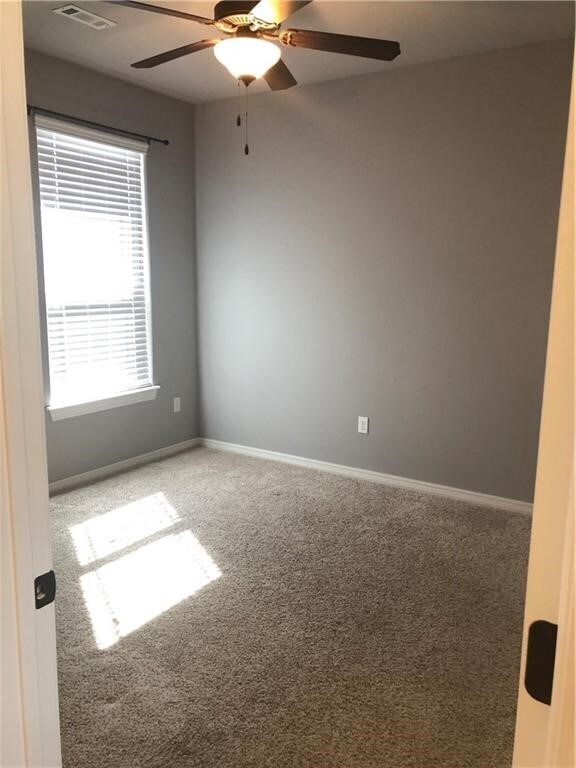 Building Photo - 2960 W Topaz Dr