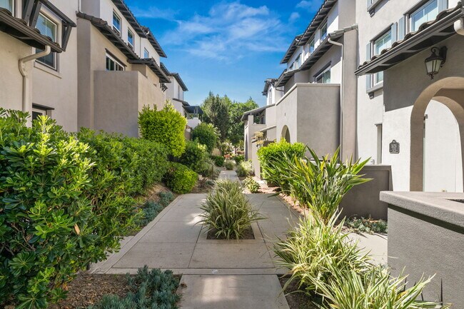 Building Photo - 1625 Filaree Dr