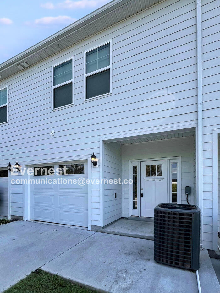 Building Photo - 218 Ansley Wy