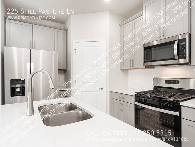 Building Photo - 225 Still Pasture Ln