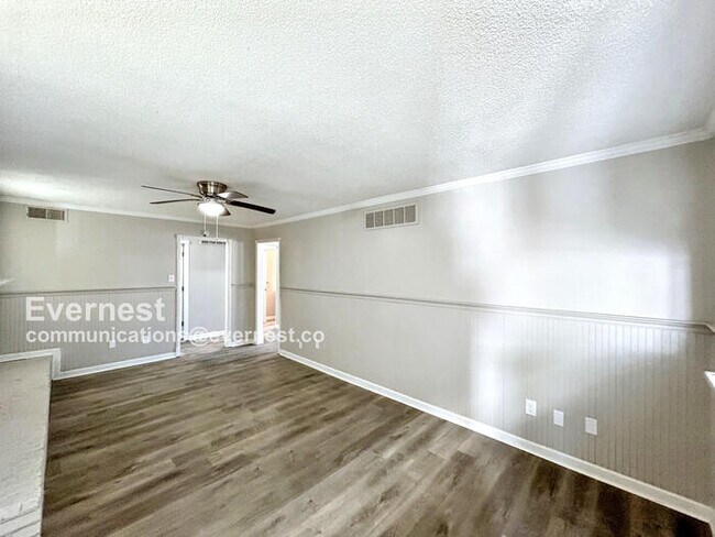 Building Photo - 3125 Walpole Ave