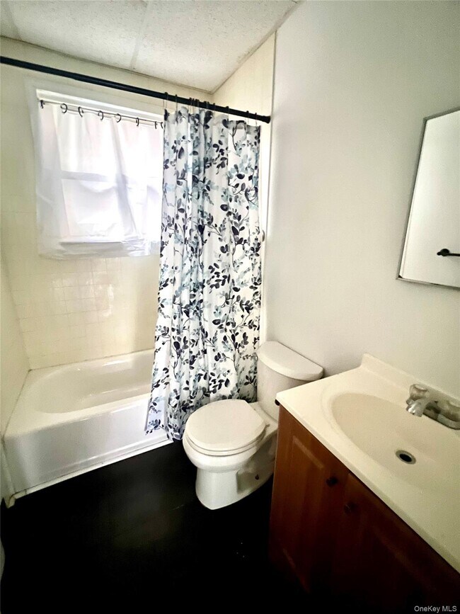 Building Photo - 101 Wickham Ave