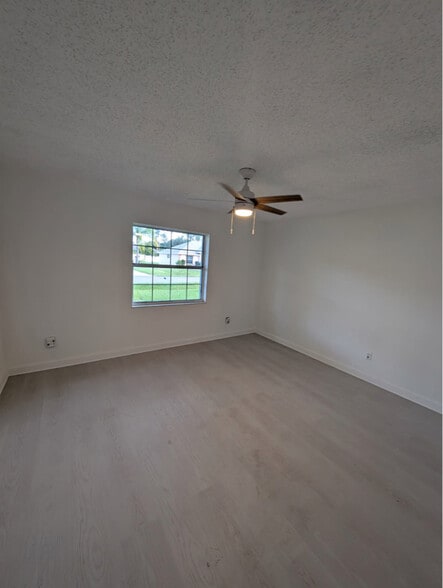 Building Photo - 103 Beauford Ln
