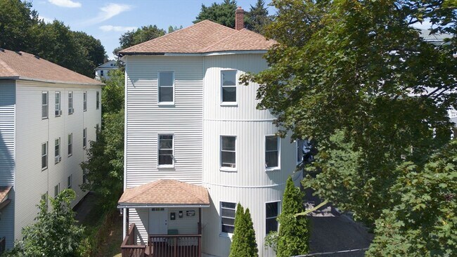 Building Photo - 6 Vernon St Pl