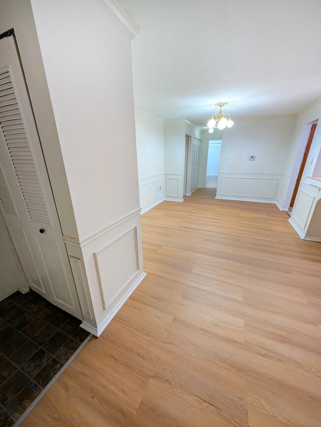 Building Photo - 11402 Cherry Hill Rd