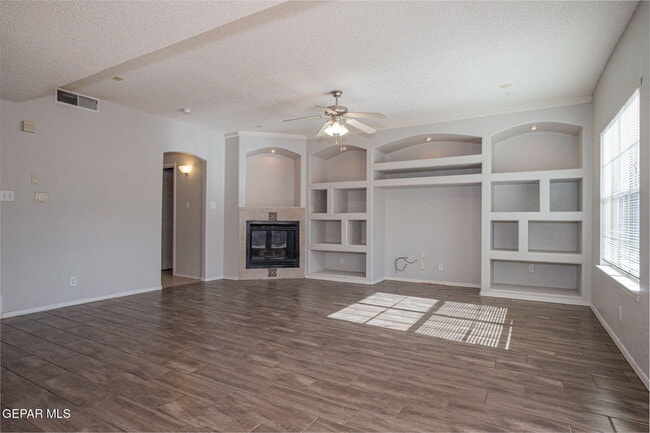 Building Photo - 3057 Tierra Mina Dr