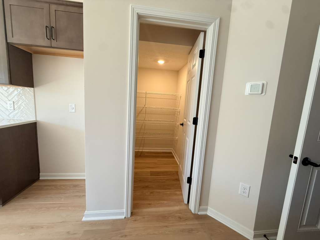 Building Photo - 7231 Grandway Dr