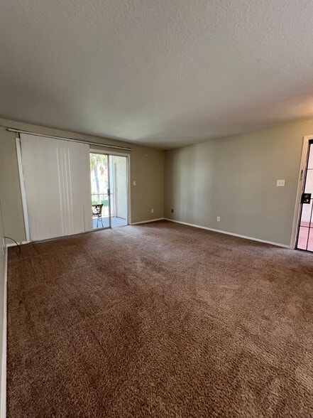 Building Photo - 506 Orange Dr