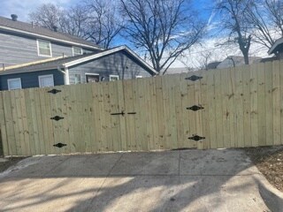 Building Photo - 2800 Burchill Rd