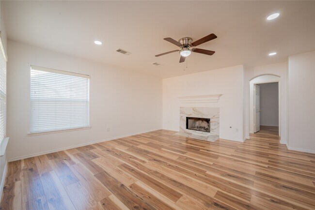 Building Photo - 7246 Wimberly Oaks Ln