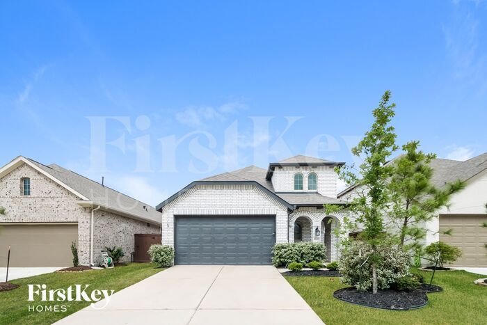 Primary Photo - 16411 Little Pine Creek Dr