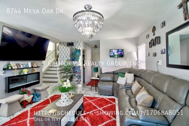 Building Photo - 8744 Mesa Oak Dr