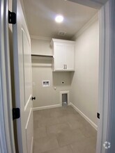 Building Photo - 535 Calla Lily Wy